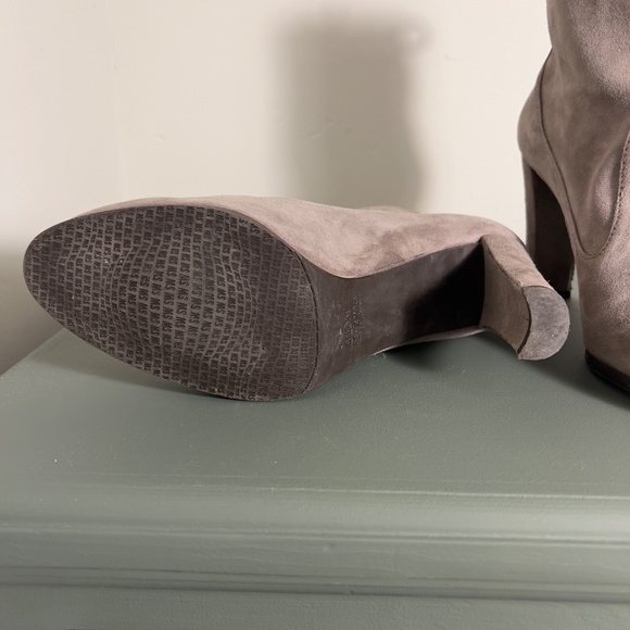 Stuart Weitzman Heeled Bootie - Picture 3 of 4